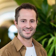 Fermer les yeux et imaginer que le nom de DUO for a JOB soit floqué sur le… 