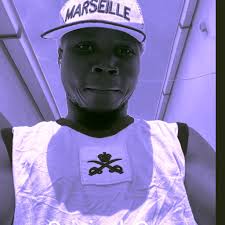 Just did a fun photo shoot with @andybaxter3 and @hannadeanmakeupqueen for  some new shots! Amazing hair and makeup! You made me look good today! ❤️