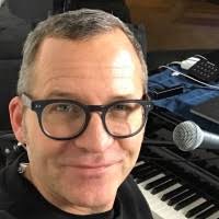 1055000+ "Tom _." profiles