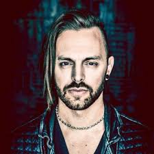 Andrew Donlan (@AndrewDonlan)