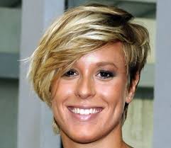 Tagli di capelli corti donne. Taglio Capelli Corti 2012 Alla Federica Pellegrini