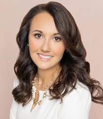 Lacey Renfro's Instagram, Twitter & Facebook