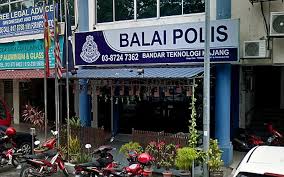 Police today said it is illegal to record any police operation in the midst of an investigation. Ad Hoc Community Police Stations To Be Closed Nestia