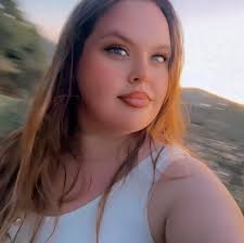 I've put $3 worth of gas in my tank before and I've put $40 in my tank.  I've had $5 to feed myself and I've had $500 to go out to eat.