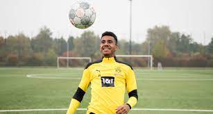 Ansgar Knauff Und Das Sommermarchen Bvb De