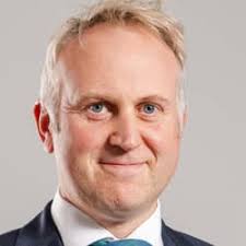 Best Knee Replacement Specialists in Aberdeen, Scotland