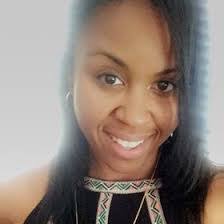 Dee Qualls's Instagram, Twitter & Facebook