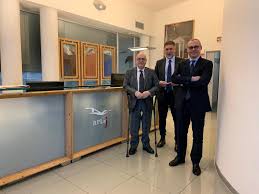 Lista sportelli bancari lucchesi con indirizzo, codice abi e cab agenzia. Banca Popolare Di Lajatico Dati In Crescita Tra Nuove Iniziative Solidali E Di Mercato Gonews It