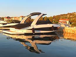 Auf die insel kommt man nur mit eigenem boot. Bootsurlaub Kroatien Villa Petra Murter