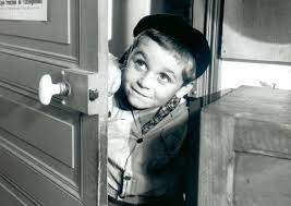 Beaucoup de menaces de mort (enterrer vivant, vous êtes morts). La Guerre Des Boutons Que Sont Devenus Les Gamins Du Fil Tele Star