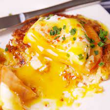 Cauliflower Hash Brown Patties Brunchgoals Get The Recipe At Delish Com Delish Easy Re Recipes Healthy Breakfast Recipes Healthy Breakfast Recipes Easy