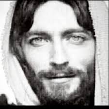 Doris Matos's Instagram, Twitter & Facebook