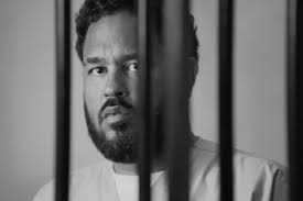 Raphy Pina manda nuevo mensaje desde la cárcel y advierte que será el  "último" por un tiempo. Más en el link de nuestro bio. Repost @raphypina  Que hacen ? Me hacen falta