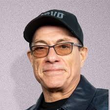 Nous souhaitons un prompt rétablissement a Jean-Claude Van Damme Il va nous  revenir en forme trés vite 💪 #GénérationJCVD #JCVD #vandamme