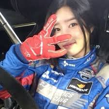 Lauren Ivy Higgins (@lauhigginsss)