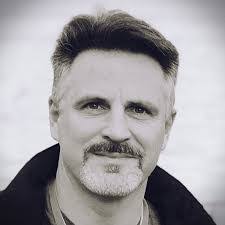 Mark Mallett's Instagram, Twitter & Facebook