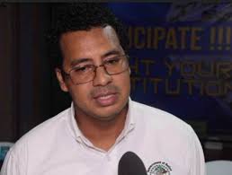 Belize Bank wins year's first canoe race