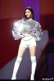 12 Fashion And Beauty Looks That Prove Itzy Are The Rising Style Stars Of This Generation Soompi