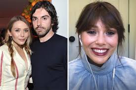 Elizabeth olsen's husband (who she's married to, by the way) decorated her video chat background for her #actorsonactors interview with kaley cuoco! Elizabeth Olsen Hints She S Secretly Married To Robbie Arnett After Calling Him Husband In Interview With Kaley Cuoco Hot Celebrity Reviews