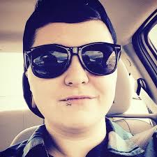 Shelby Seals's Instagram, Twitter & Facebook