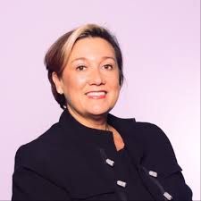 20 Years ago I decided to join my dad in his business. I had never worked  in an office, had no idea about business, mortgages and insurance. However,  today i am very
