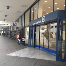 Anfahrt mit der deutschen bahn. Deutsche Bank Filiale Banque A Hauptbahnhof