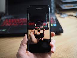 We Re Digging Into The Things You Must Know As A Mobile Photographer Photography 101 Type Stuff These Pho Smartphone Photography Phone Photography Smartphone
