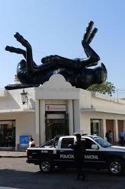 🐼 dutch contemporary artist florentijn hofman, a fan of monumental sculptures including many animals, exposed temporarily or permanently, works on a. Florentijn Hofman Highlike