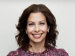 Amy Harsch's Instagram, Twitter & Facebook