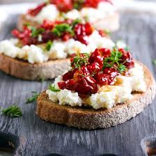 Toasts De Ricotta Aux Tomate Confites Recette Bruschetta Tomate Ricotta Recette