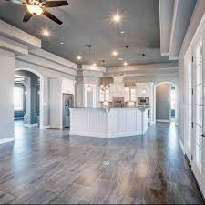 The cabinets could go up to the ceiling but instead, designers chose to include clerestory windows to provide even more light. Top 50 Besten Trey Decken Ideen Overhead Interior Designs Mann Stil Tattoo Trey Ceiling Tray Ceiling Painted Tray Ceilings