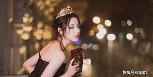 Đây là một người uyghur sống tại trung quốc, tên từ ngôn ngữ mẹ đẻ (tiếng uyghur) là dilraba dilmurat. Ä'á»‹ch Lá»‡ Nhiá»‡t Ba Va Loáº¡t Sao Hoa Ngá»¯ RÆ¡i Vao Cáº£nh Tháº¥t Nghiá»‡p