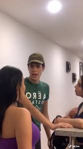 Hilarious Drake & Josh Parody with Lagartona