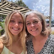 Kate Mcdowell's Instagram, Twitter & Facebook