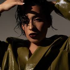 Marissa Roche's Instagram, Twitter & Facebook