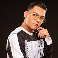 Stream MIGUEL VALENCIA 🫅🏽 music