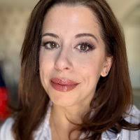 Meredith (@Mere_Constant)