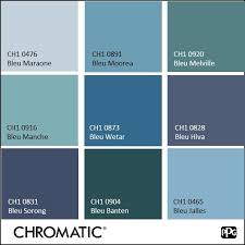 Selection 2018 En Bleu Les Declinaisons De Bleu Evoquent Un Sentiment De Plenitude Entre Le Ciel Et La Peinture Bleu Couleurs De Peinture Bleue Chambre Bleu