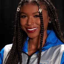 Nia Dennis (@NiaDennisFanpage) • Facebook