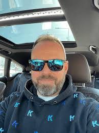 Peter Chvala's Instagram, Twitter & Facebook