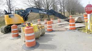 A larger sinkhole can reach the $100,000 mark or more, depending on the sinkhole and the damage it causes. Crews Work To Fix Sinkhole At Lake Shore Park Local News Starbeacon Com