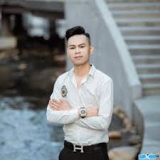 Nam sinh này đã được lấy mẫu xét nghiệm hiện nam sinh đã được đưa đến bệnh viện dã chiến ở trà vinh để cách ly, điều trị. S6qpb6j2urw8lm