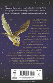 A lion, an eagle, a badger and a snake surrounding a large letter 'h'. Harry Potter And The Philosopher S Stone Harry Potter 1 Band 1 Amazon De Rowling J K Fremdsprachige Bucher
