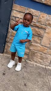 Ebony Ricketts (@ebonyling)