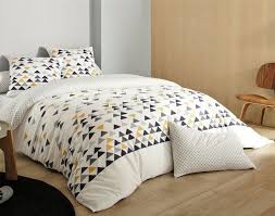 Tous Ces Petits Triangles S Imbriquent Pour Creer Un Decor Scandinave Et Minimaliste Sur La Housse De Couette De Housse De Couette Parure De Lit Parrure De Lit