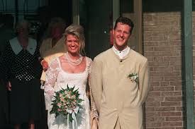 Pin Ot Polzovatelya Alluned Na Doske Michael Schumacher