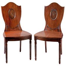 A Pair Of Antique Hepplewhite Hall Chairs 1stdibs Com Hall Chair Antiques Chair