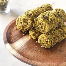 La Riky S Instagram Photo On Peut Appeler Ca Malfouf Amande Pistache Je Pense Vous Avez Tellement Insiste Pour Badigeonner Les En 2020 Pistache Alimentation Amande