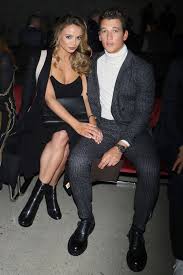 Celebrity couple costumes celebrity outfits london fashion week mens best mens fashion tokyo fashion men's fashion sonakshi sinha victoria beckham celebrity style casual. See The Celebs In The Front Row At New York Fashion Week Men S Medinatheatre News