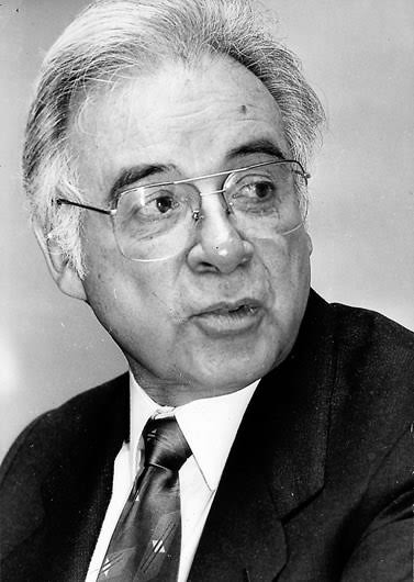 Roberto Robles Garnica - Wikipedia, la enciclopedia libre